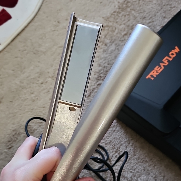 TYME Gold Hair Styling Tool - Picture 4 of 5